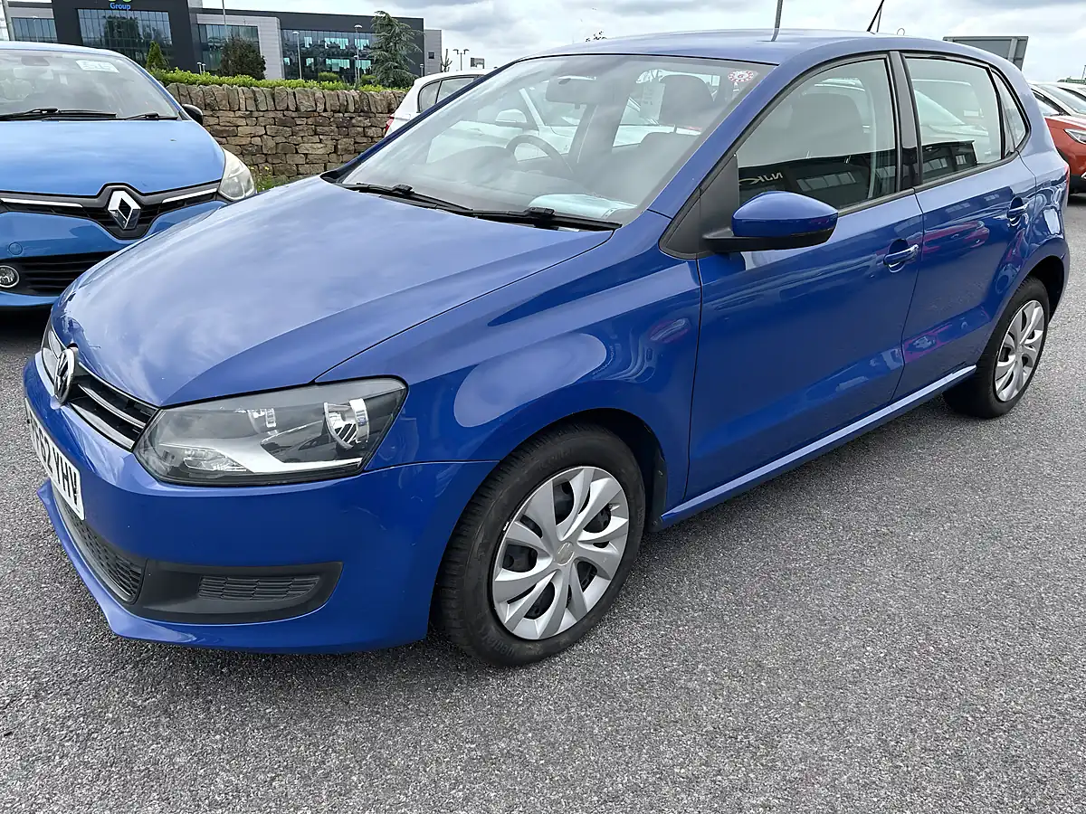Used 2012 Volkswagen Polo Bluemotion Technology Blue - Interior and Exterior details 3