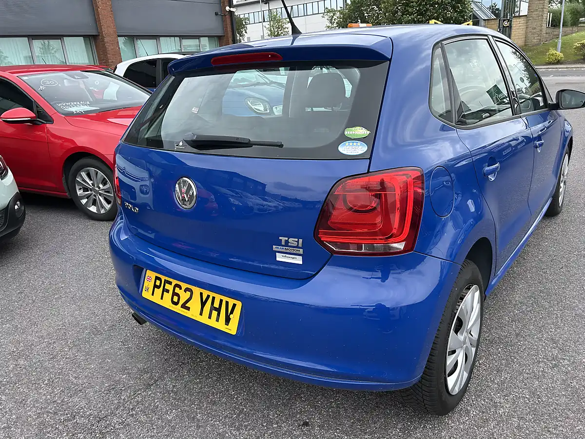 Used 2012 Volkswagen Polo Bluemotion Technology Blue - Interior and Exterior details 6