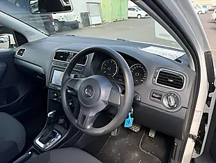 Used 2012 Volkswagen Polo Comfortline White - Interior and Exterior details 9