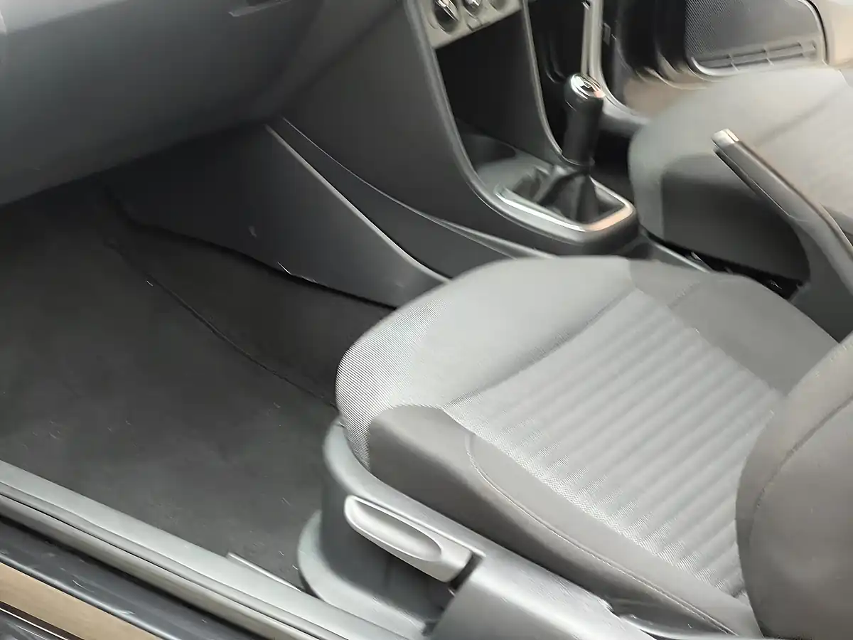 Used 2012 Volkswagen Polo Match Black - Interior and Exterior details 10