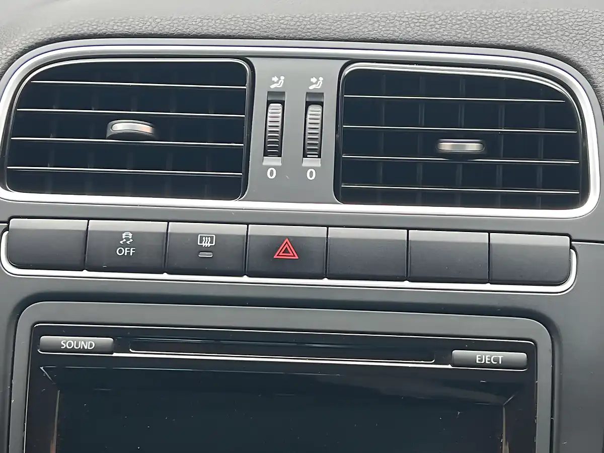 Used 2012 Volkswagen Polo Match Black - Interior and Exterior details 17