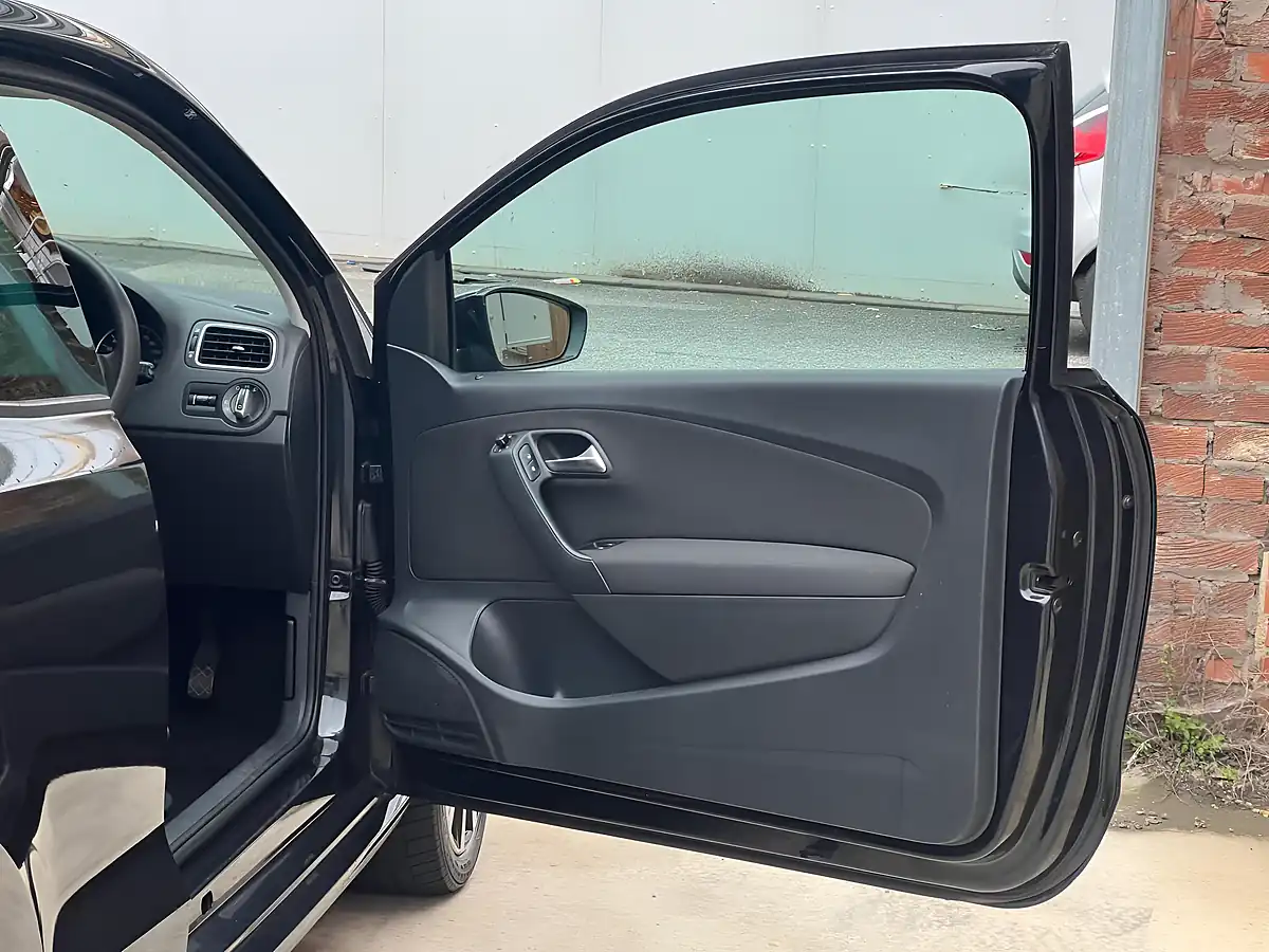 Used 2012 Volkswagen Polo Match Black - Interior and Exterior details 8