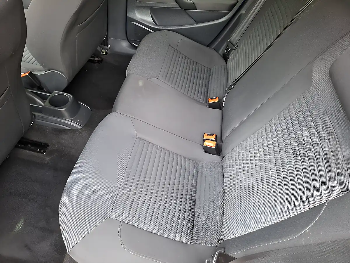 Used 2012 Volkswagen Polo Match Blue - Interior and Exterior details 10