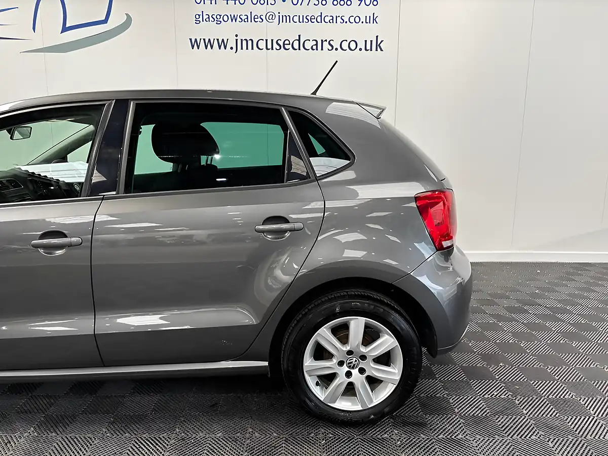 Used 2012 Volkswagen Polo Match Grey - Interior and Exterior details 9