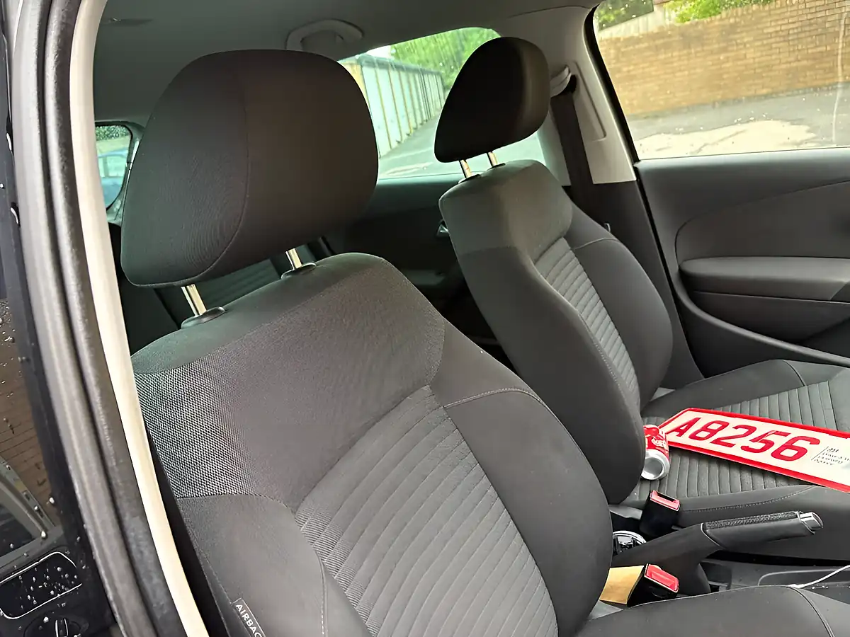 Used 2012 Volkswagen Polo Match Grey - Interior and Exterior details 2
