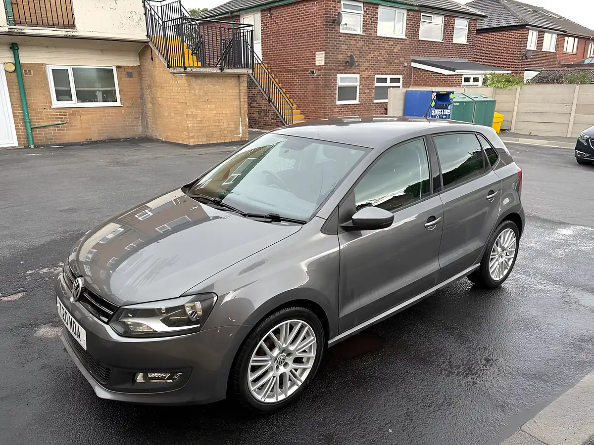 Used 2012 Volkswagen Polo Match Grey - Interior and Exterior details 4