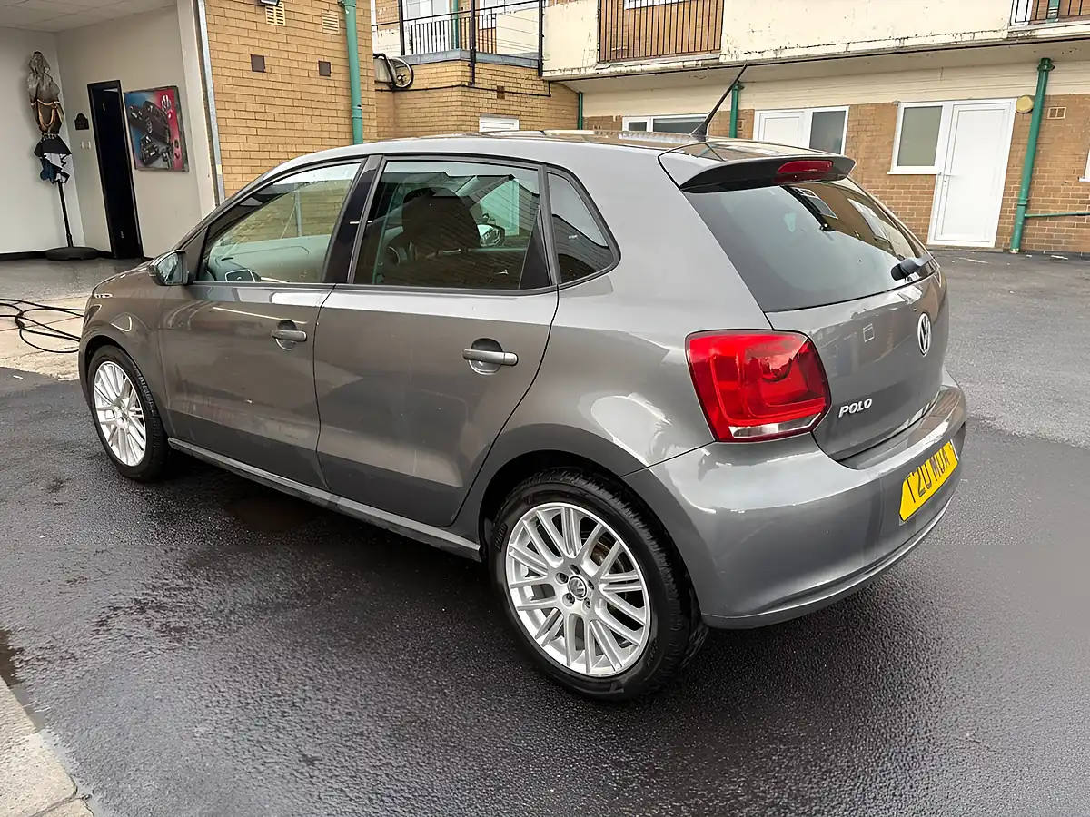 Used 2012 Volkswagen Polo Match Grey - Interior and Exterior details 6