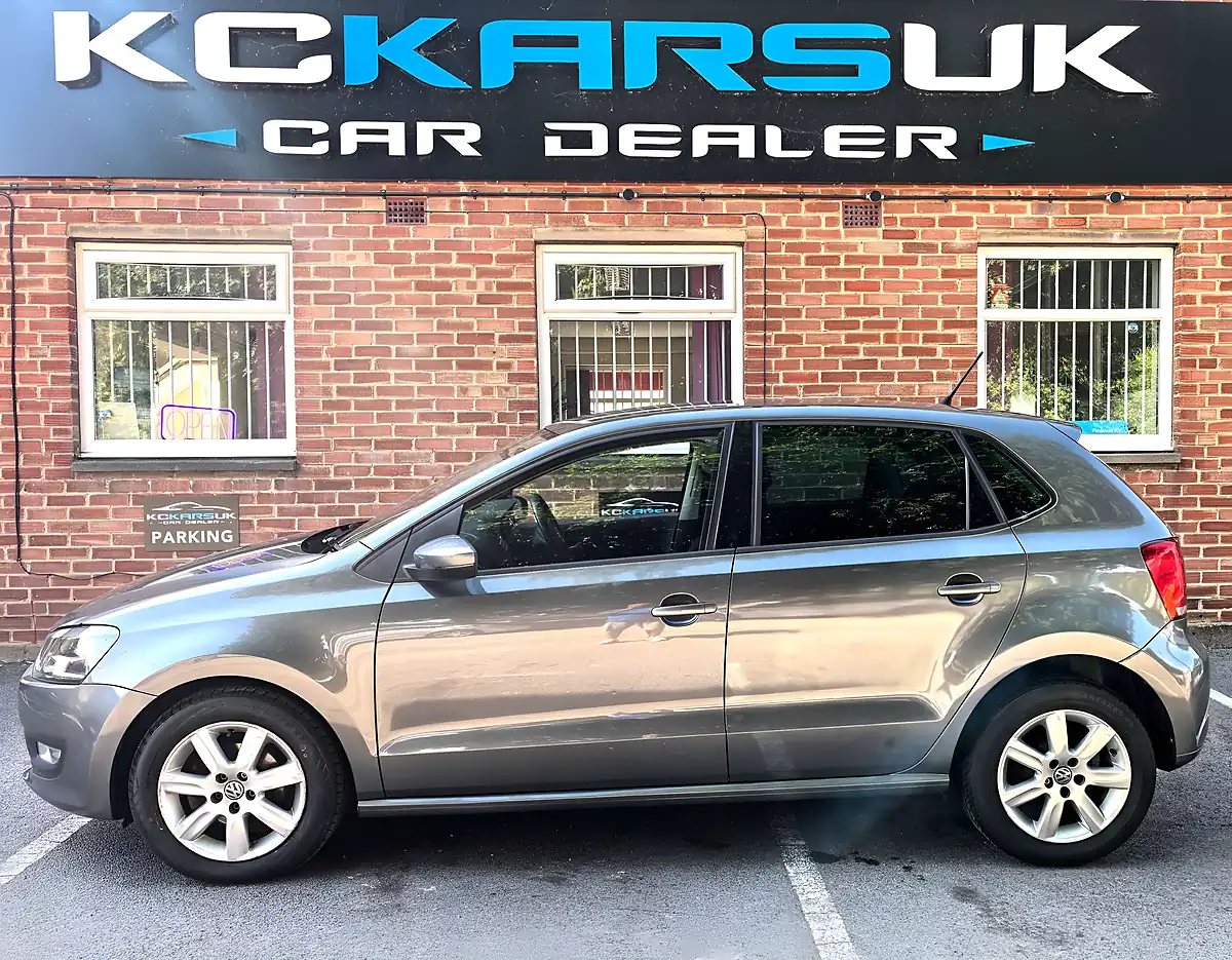 Used 2012 Volkswagen Polo Match Grey - Interior and Exterior details 5
