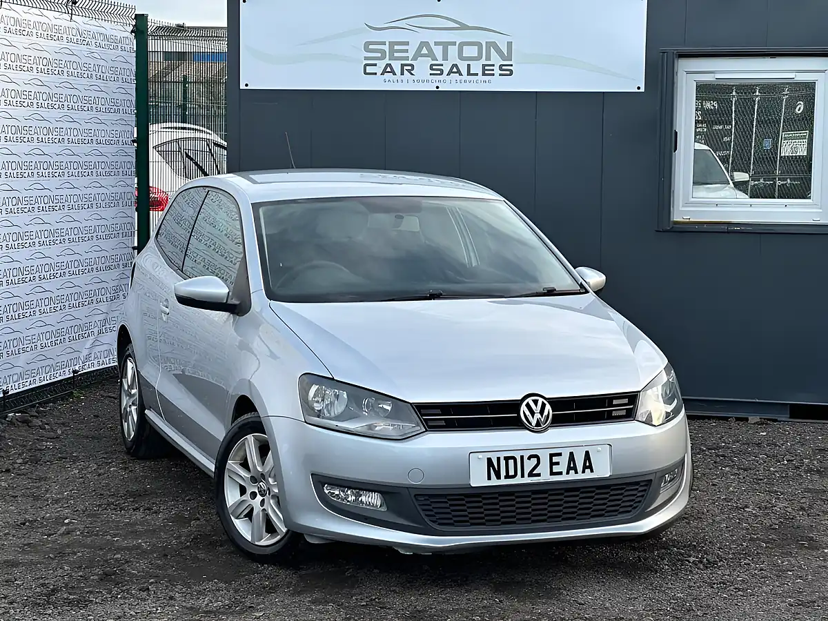 Used 2012 Volkswagen Polo Match Silver - Front View
