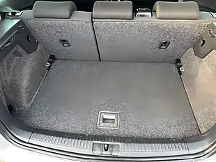 Used 2012 Volkswagen Polo Match Silver - Interior and Exterior details 10