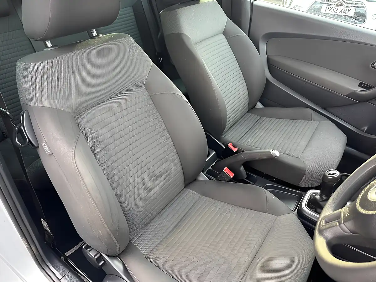 Used 2012 Volkswagen Polo Match Silver - Interior and Exterior details 12