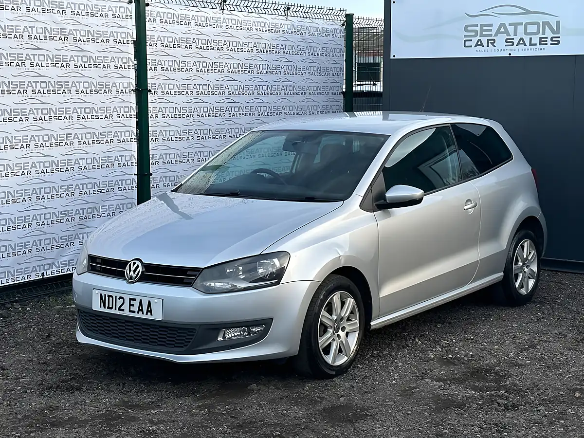 Used 2012 Volkswagen Polo Match Silver - Interior and Exterior details 5