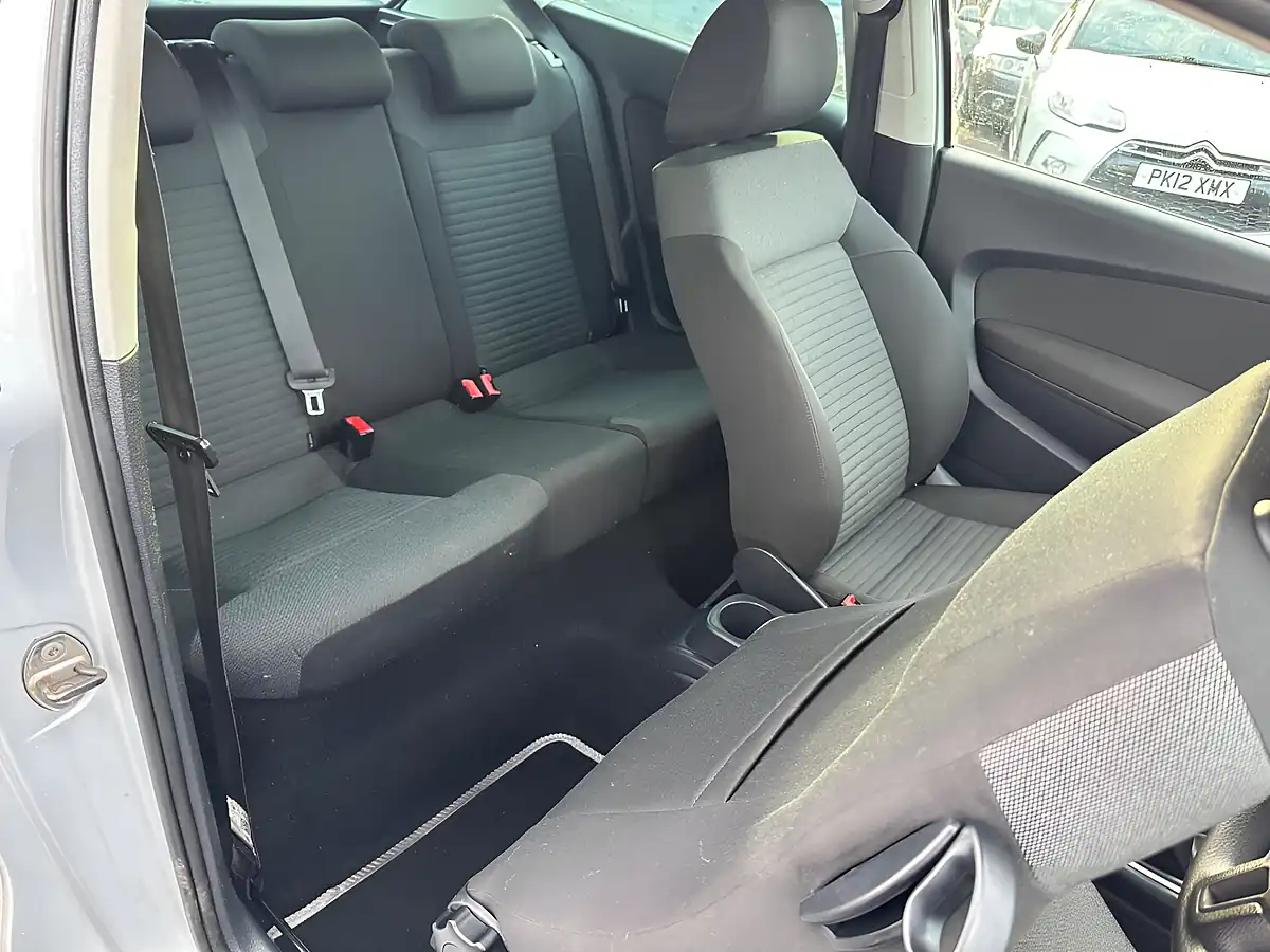 Used 2012 Volkswagen Polo Match Silver - Interior and Exterior details 9