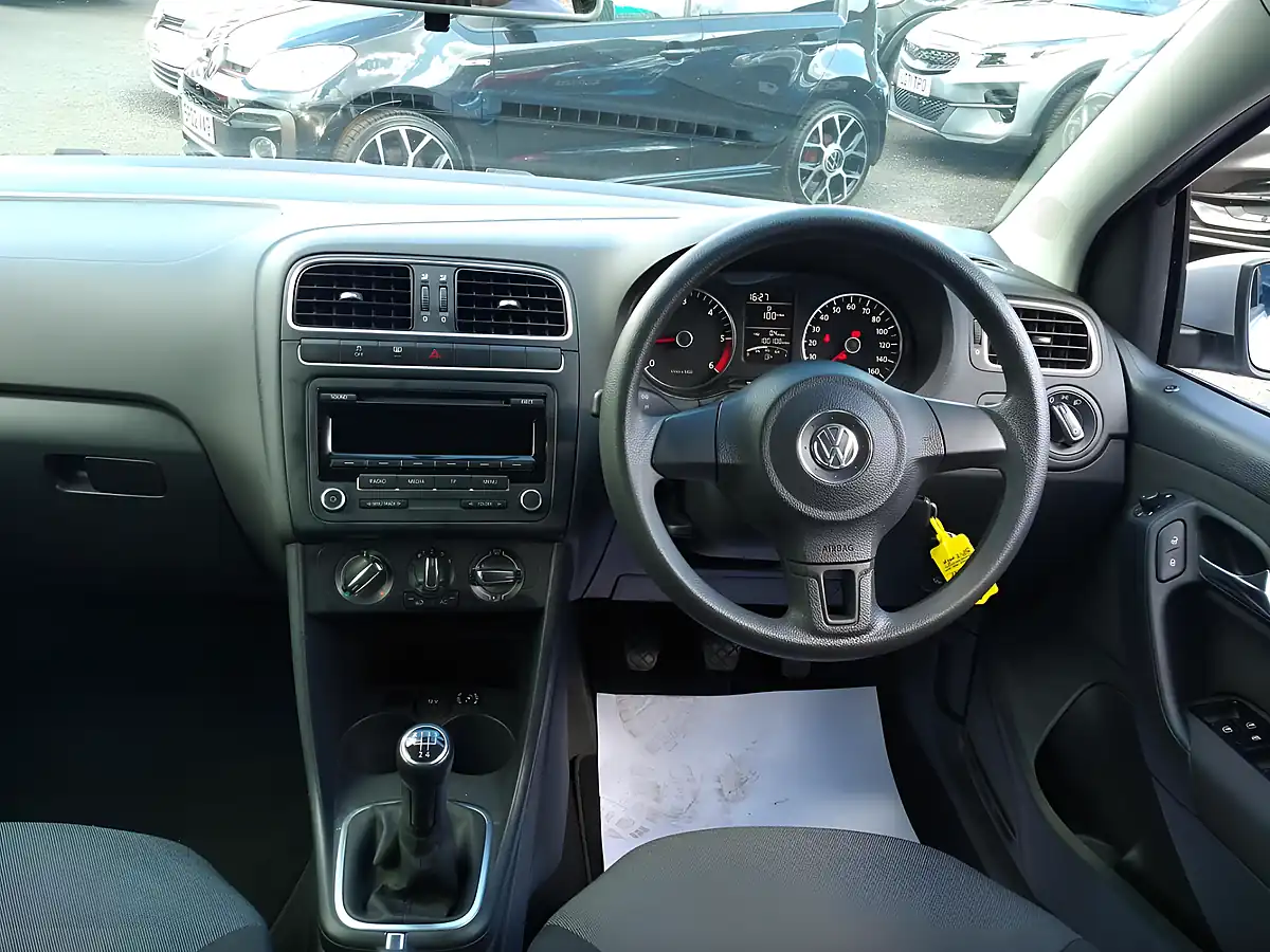 Used 2012 Volkswagen Polo Match Silver - Interior and Exterior details 15