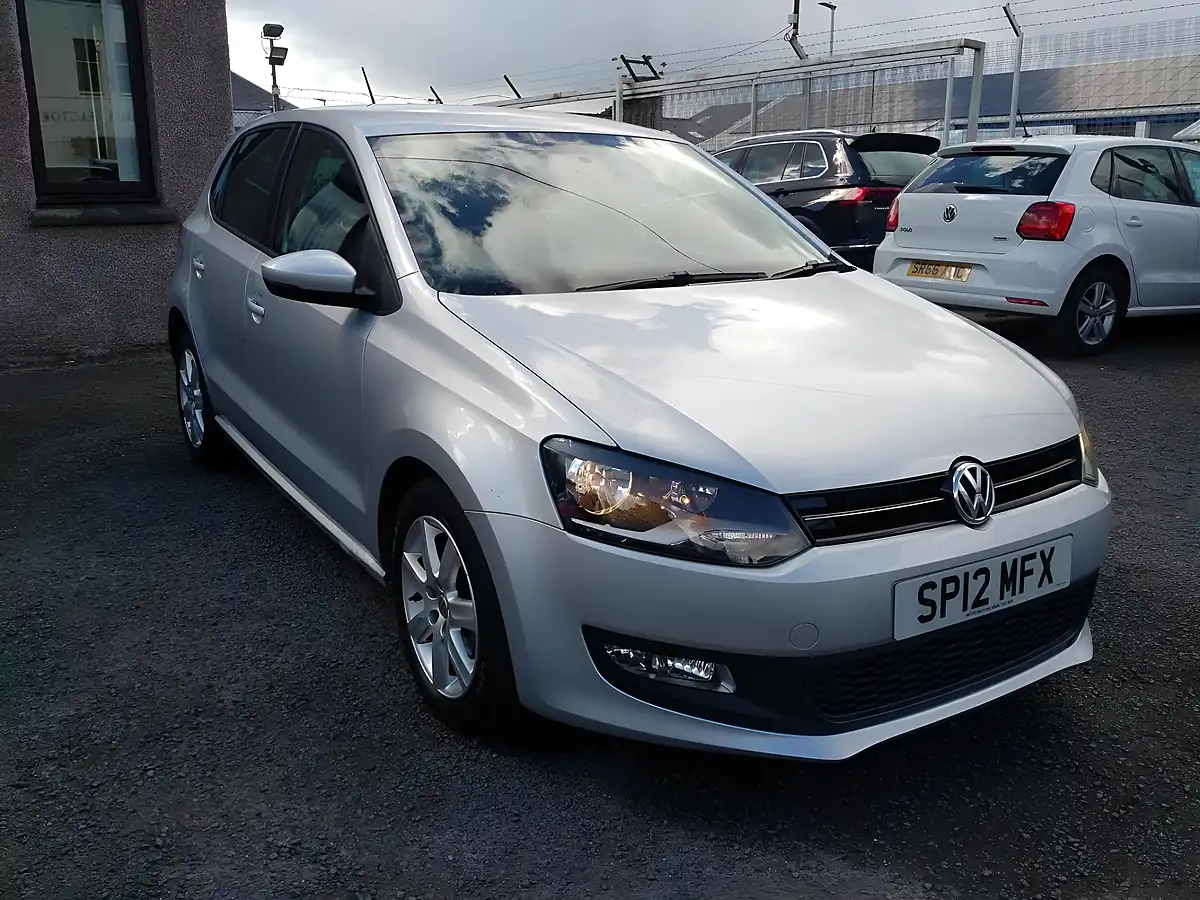 Used 2012 Volkswagen Polo Match Silver - Interior and Exterior details 9