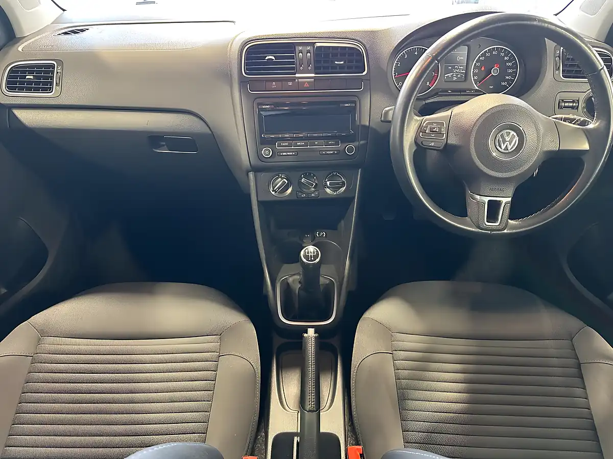 Used 2012 Volkswagen Polo Match Silver - Interior and Exterior details 10