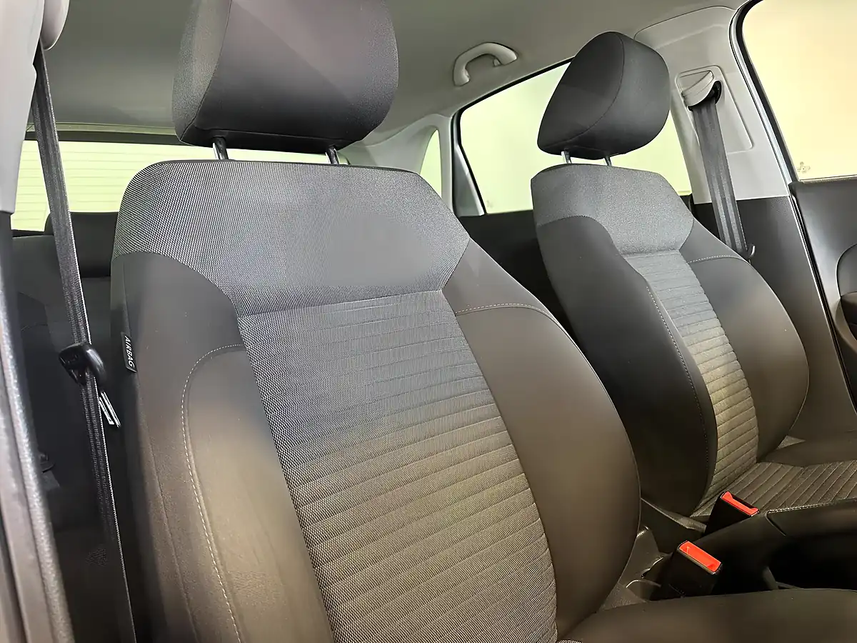 Used 2012 Volkswagen Polo Match Silver - Interior and Exterior details 15