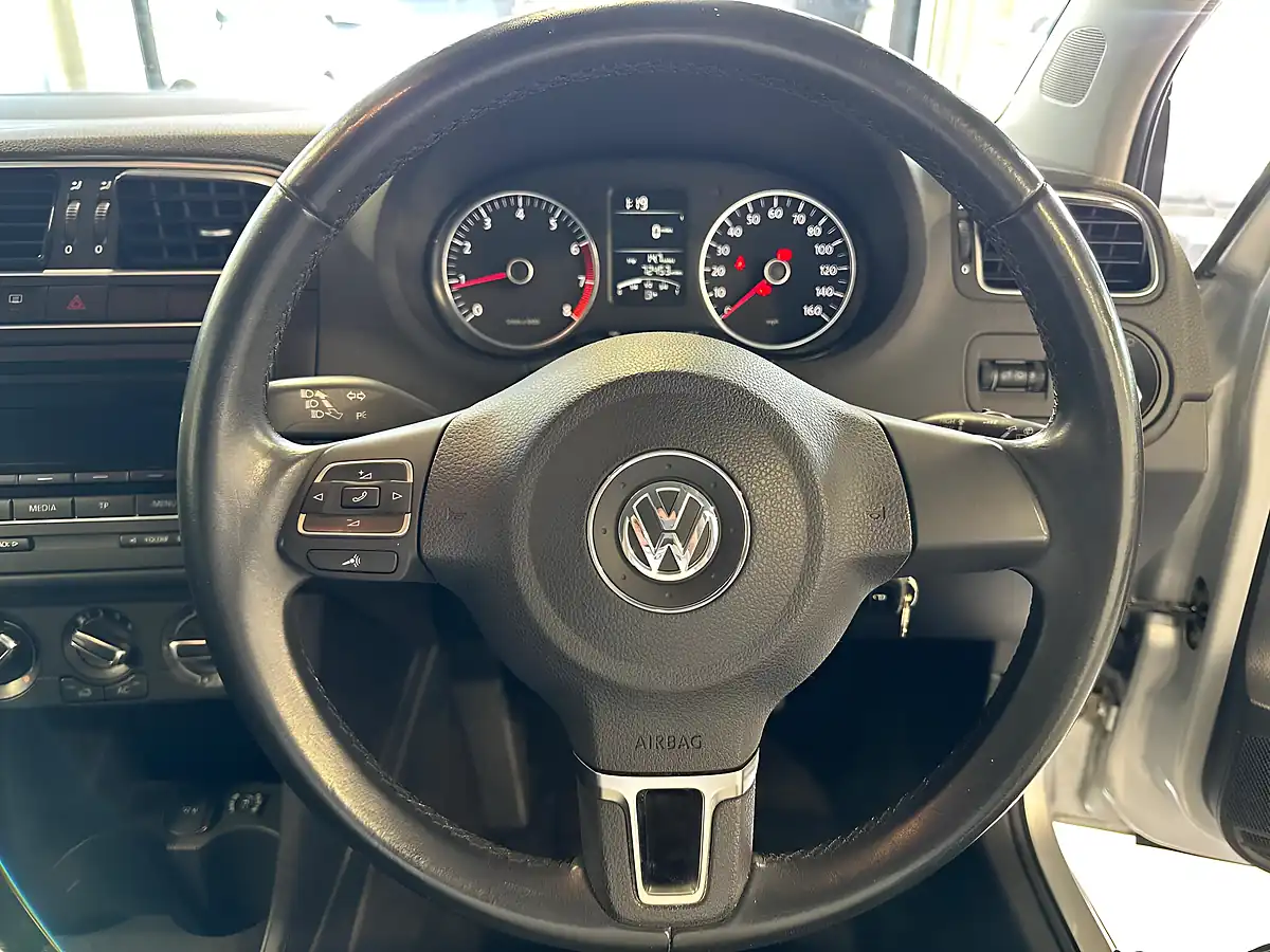 Used 2012 Volkswagen Polo Match Silver - Interior and Exterior details 16