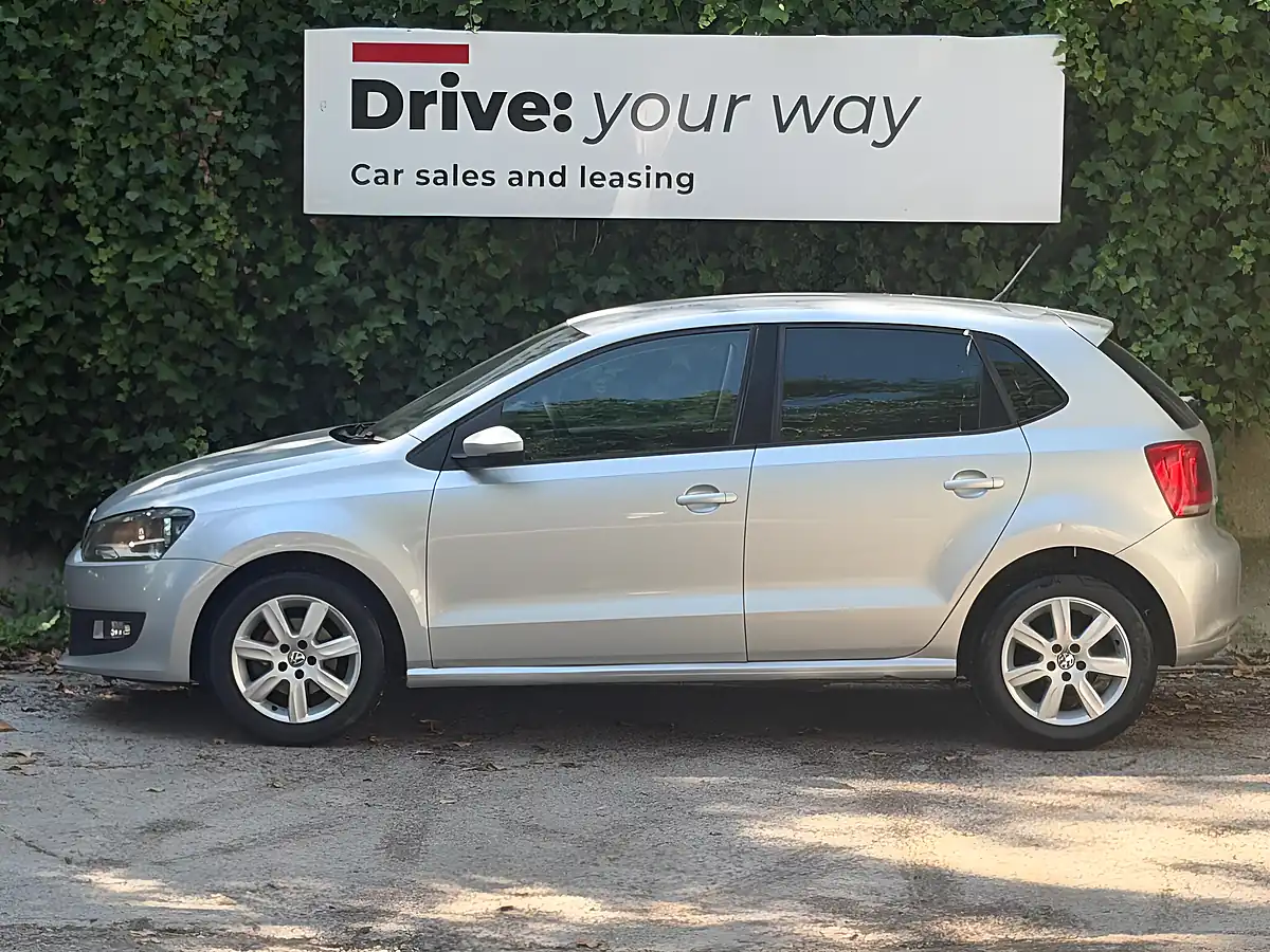 Used 2012 Volkswagen Polo Match Silver - Interior and Exterior details 4