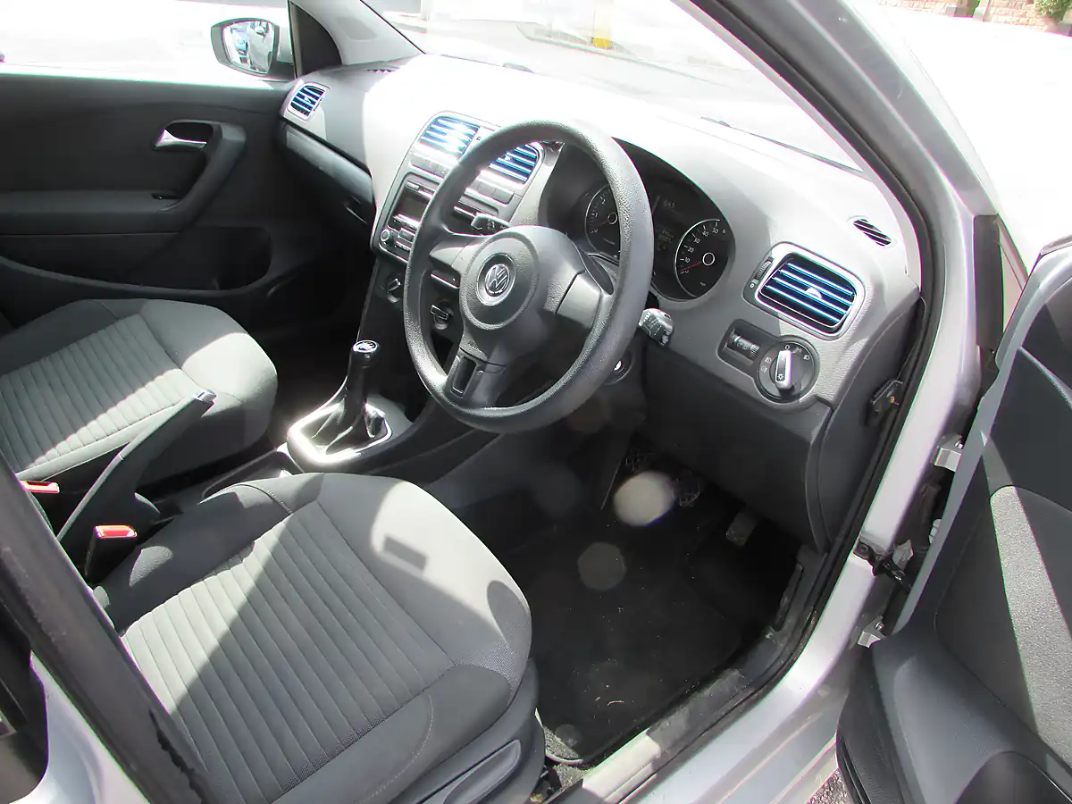 Used 2012 Volkswagen Polo Match Silver - Interior and Exterior details 7
