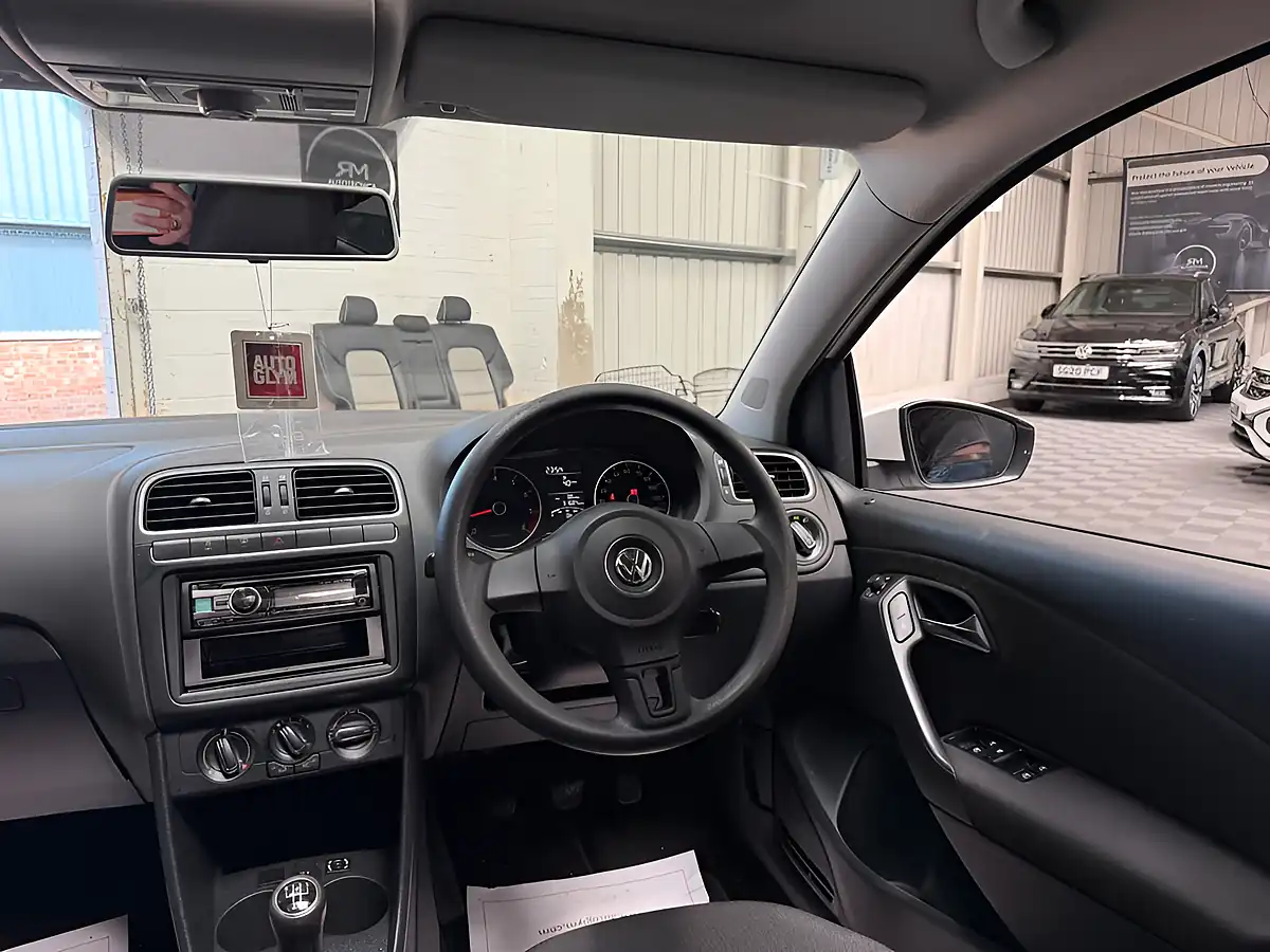 Used 2012 Volkswagen Polo Match White - Interior and Exterior details 20