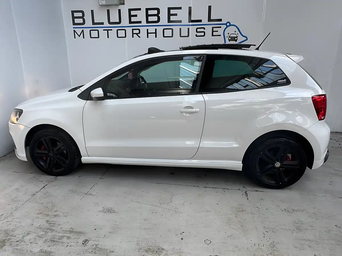 Used 2012 Volkswagen Polo R-Line Candy White - Interior and Exterior details 6