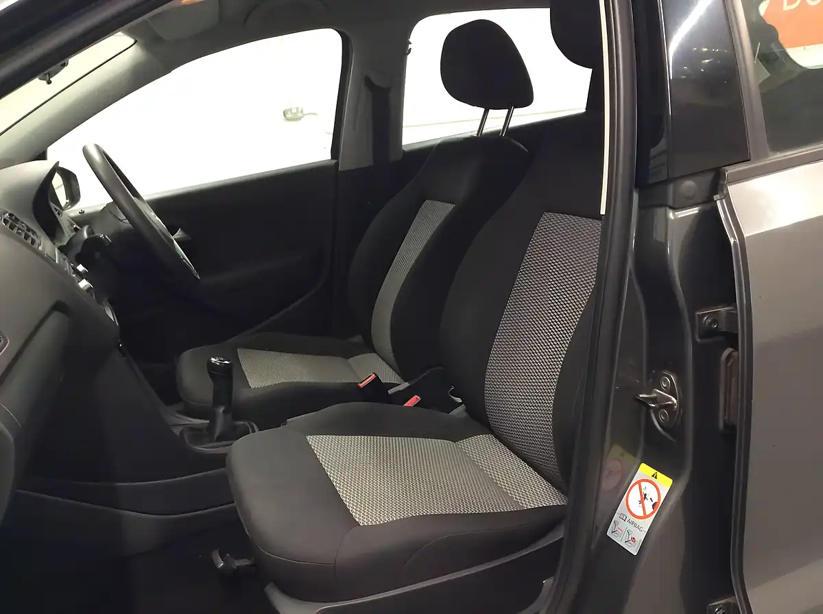 Used 2012 Volkswagen Polo S Grey - Interior and Exterior details 18