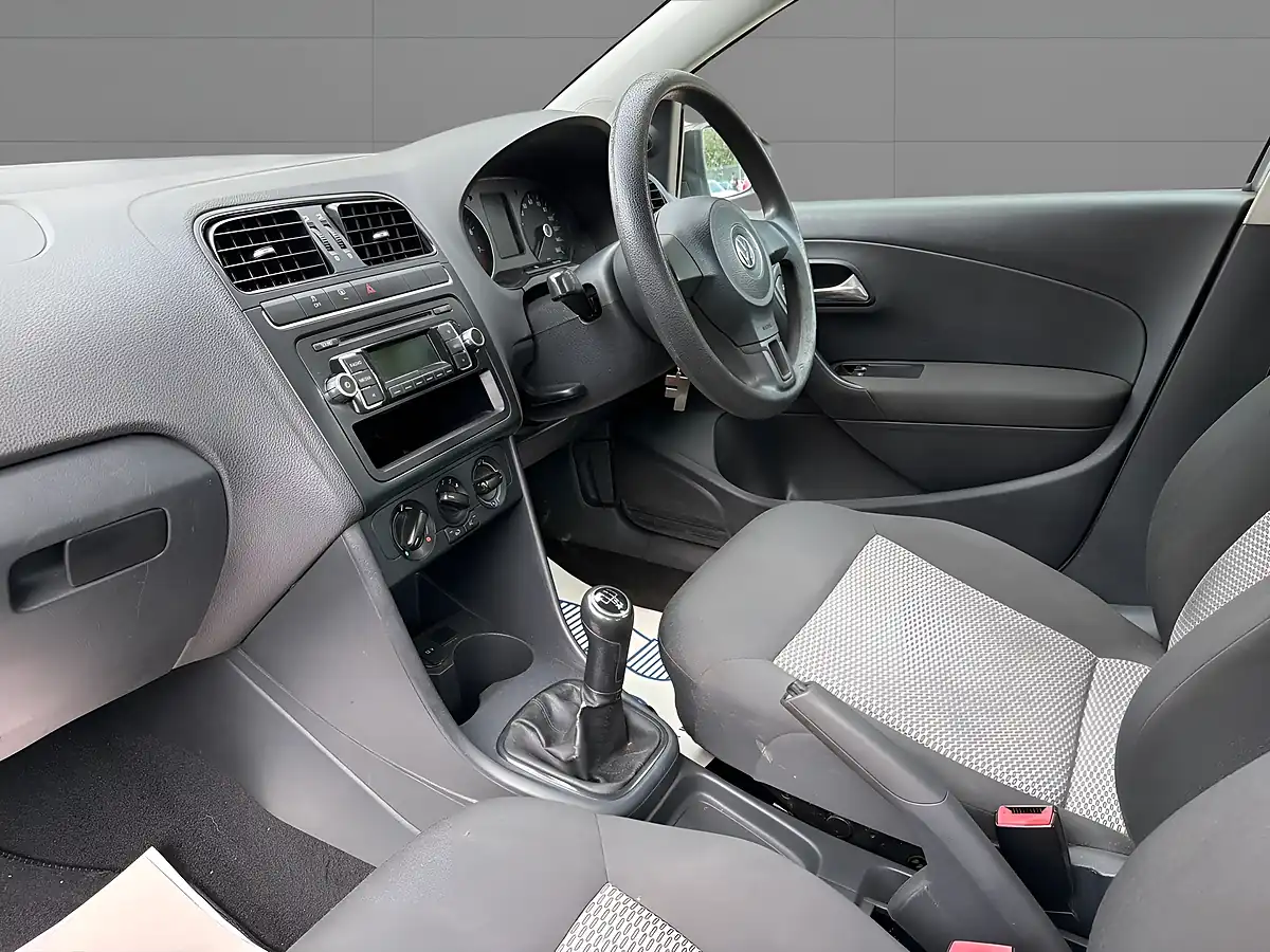 Used 2012 Volkswagen Polo S Silver - Interior and Exterior details 13