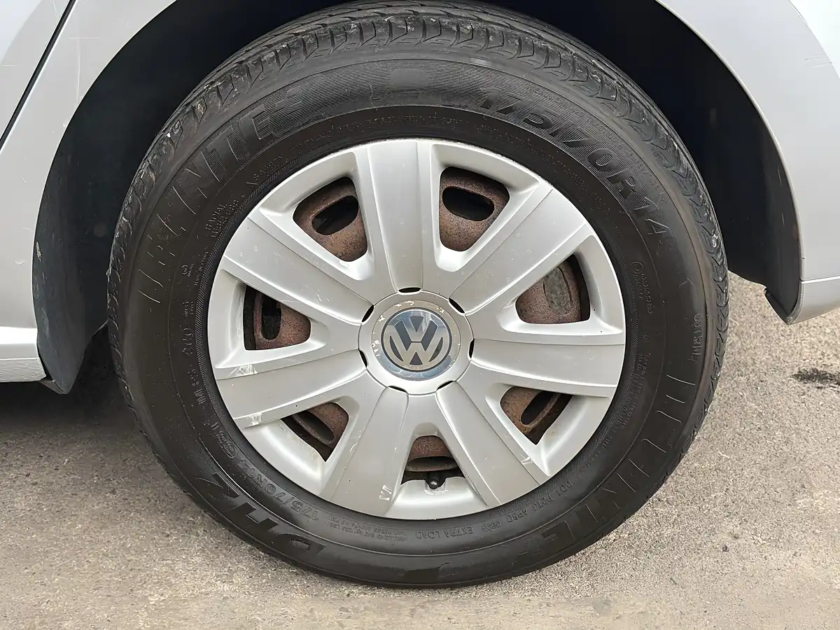 Used 2012 Volkswagen Polo S Silver - Interior and Exterior details 19