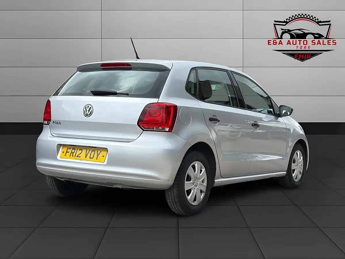 Used 2012 Volkswagen Polo S Silver - Interior and Exterior details 7