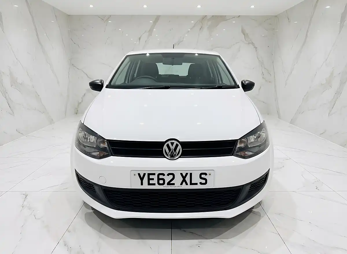 Used 2012 Volkswagen Polo S White - Interior and Exterior details 2