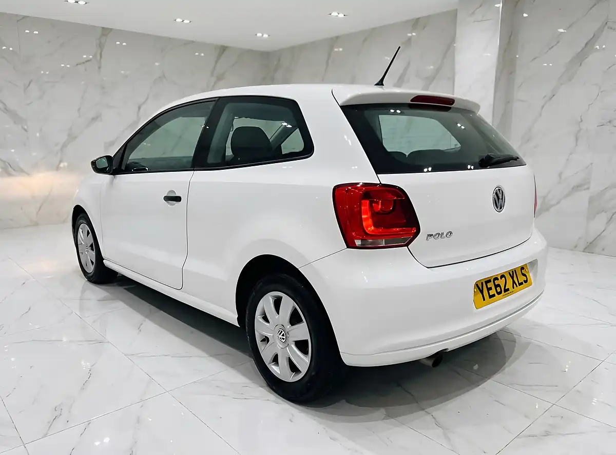 Used 2012 Volkswagen Polo S White - Interior and Exterior details 5