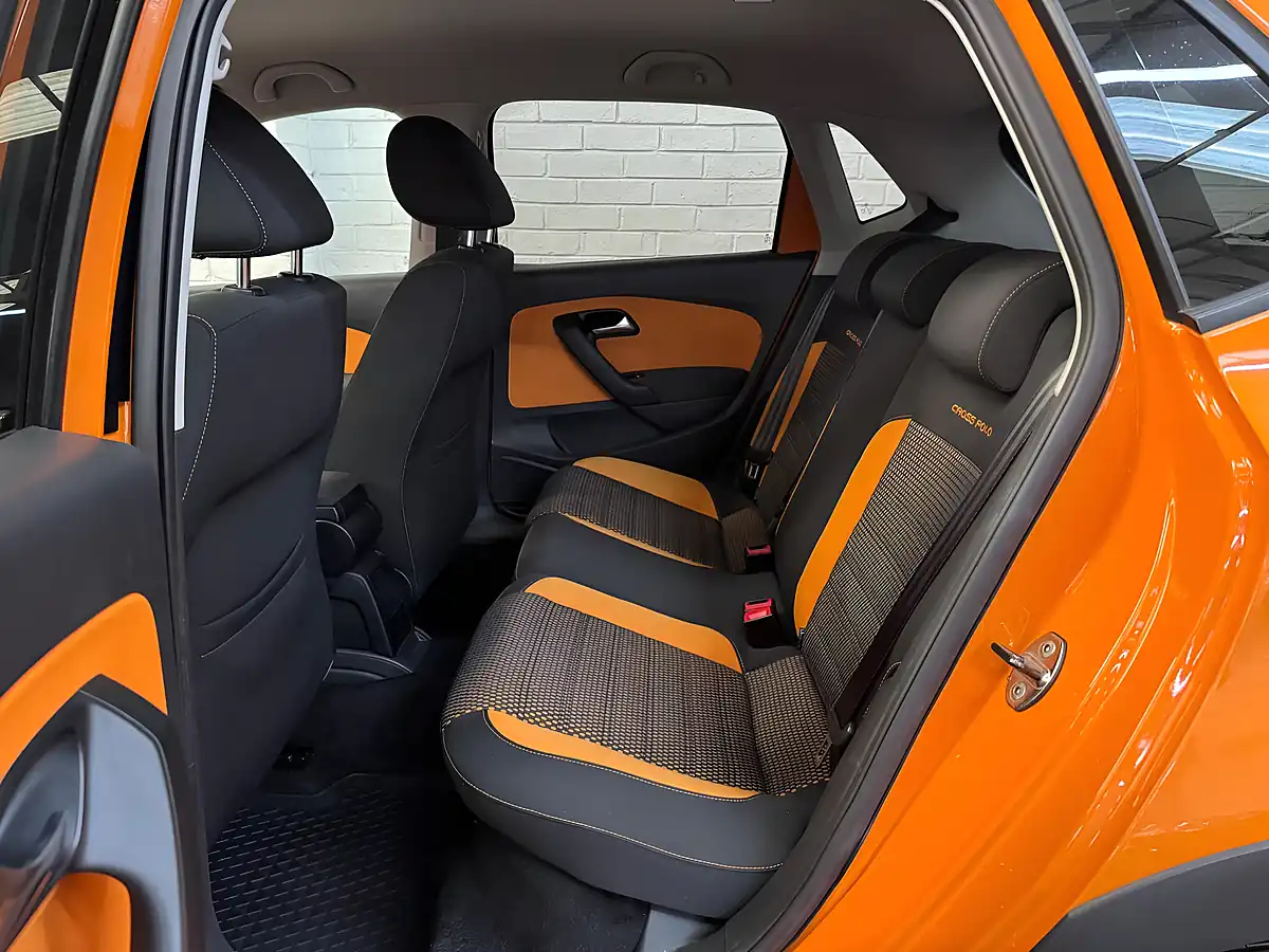 Used 2012 Volkswagen Polo Se Cross Magma Orange - Interior and Exterior details 16