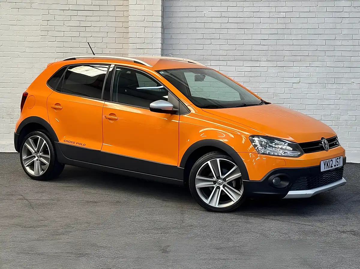 Used 2012 Volkswagen Polo Se Cross Magma Orange - Interior and Exterior details 3