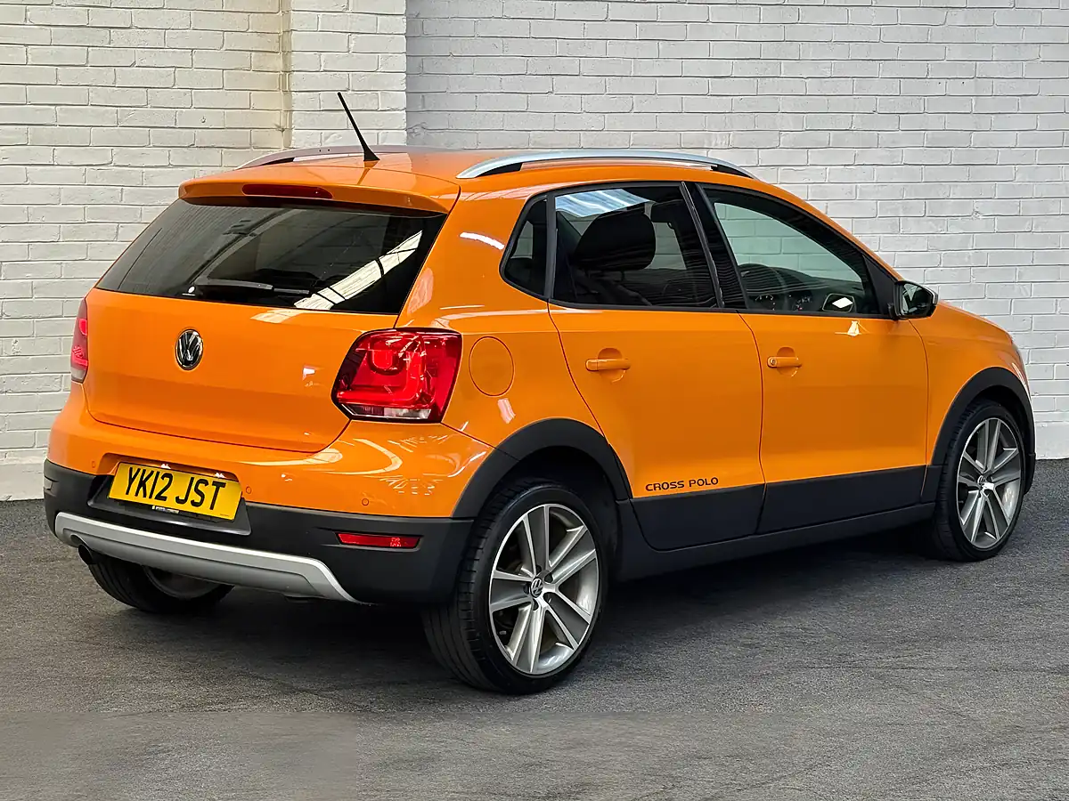 Used 2012 Volkswagen Polo Se Cross Magma Orange - Interior and Exterior details 4