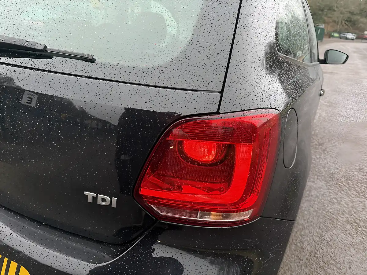 Used 2012 Volkswagen Polo Sel Black - Interior and Exterior details 13