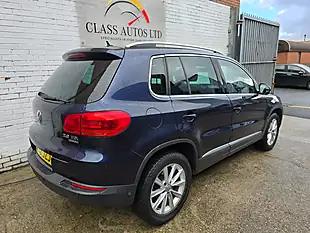 Used 2012 Volkswagen Tiguan Bluemotion Tech Se Blue - Interior and Exterior details 11