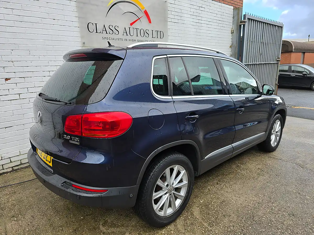 Used 2012 Volkswagen Tiguan Bluemotion Tech Se Blue - Interior and Exterior details 11