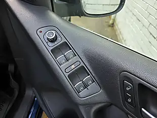 Used 2012 Volkswagen Tiguan Bluemotion Tech Se Blue - Interior and Exterior details 18
