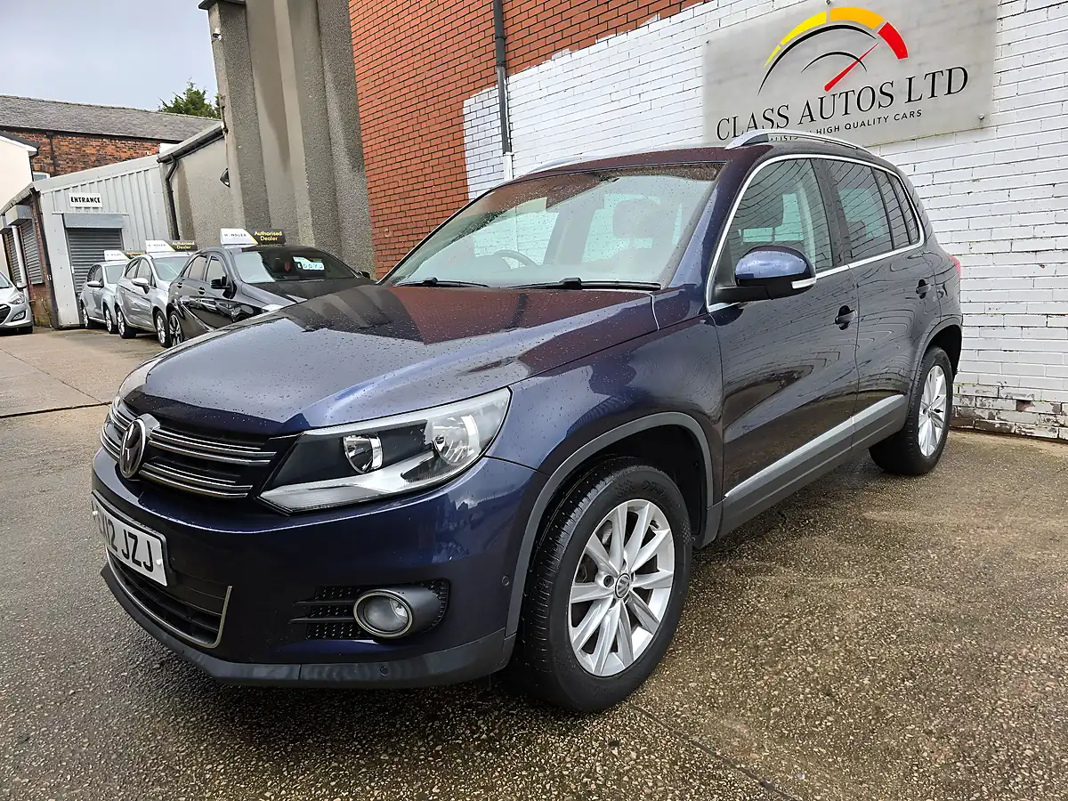 Used 2012 Volkswagen Tiguan Bluemotion Tech Se Blue - Interior and Exterior details 3
