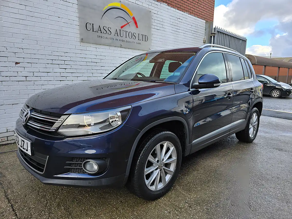 Used 2012 Volkswagen Tiguan Bluemotion Tech Se Blue - Interior and Exterior details 7