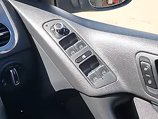 Used 2012 Volkswagen Tiguan Bluemotion Tech Sport White - Interior and Exterior details 17