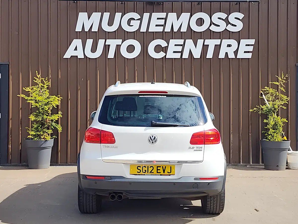 Used 2012 Volkswagen Tiguan Bluemotion Tech Sport White - Interior and Exterior details 5