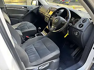 Used 2012 Volkswagen Tiguan Se Candy White - Interior and Exterior details 12