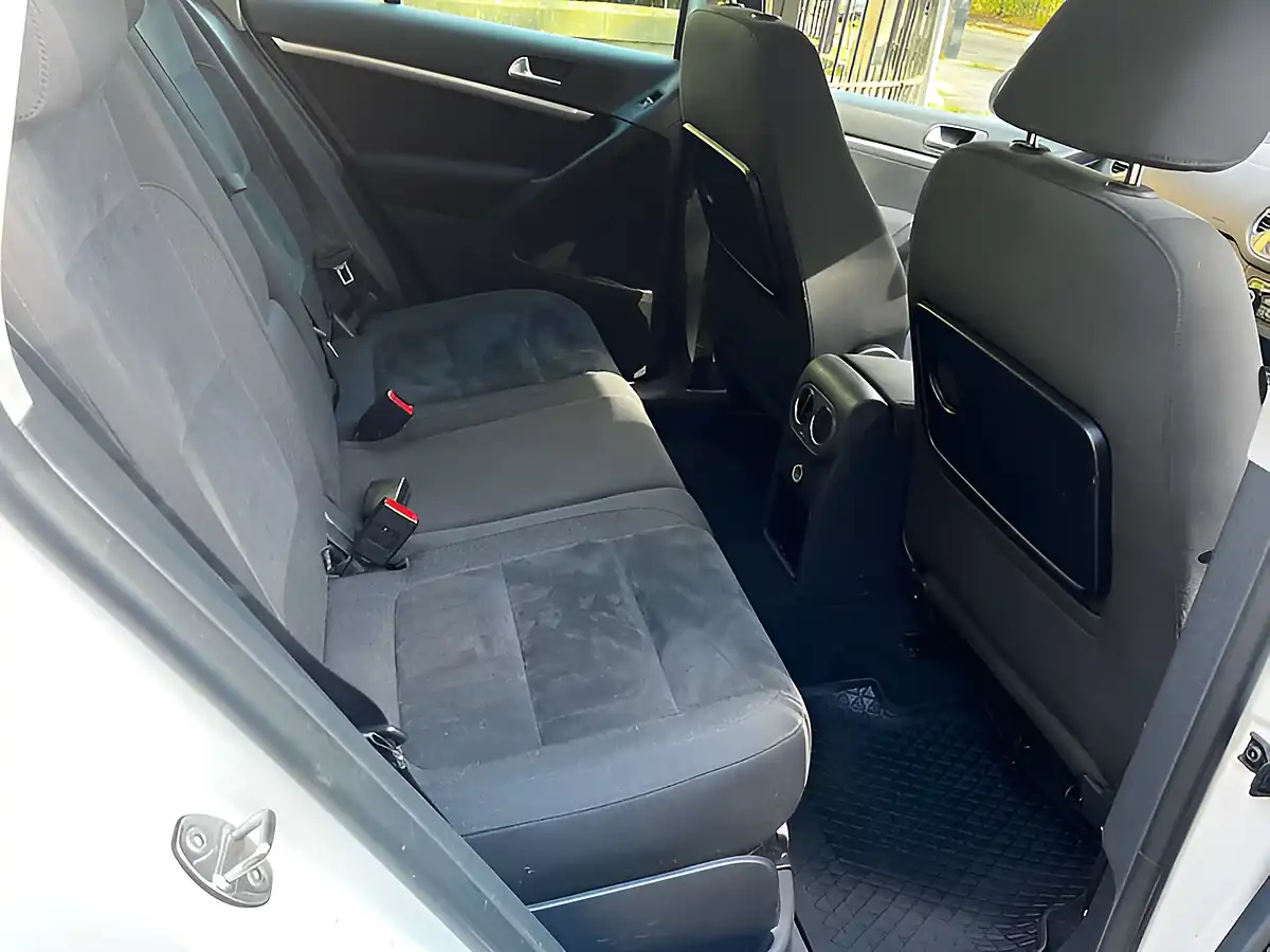 Used 2012 Volkswagen Tiguan Se Candy White - Interior and Exterior details 15