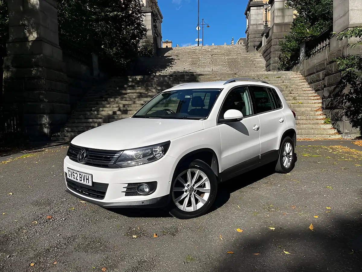 Used 2012 Volkswagen Tiguan Se Candy White - Interior and Exterior details 19