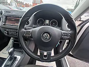 Used 2012 Volkswagen Tiguan Se White - Interior and Exterior details 18