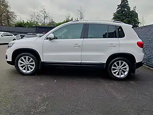Used 2012 Volkswagen Tiguan Se White - Interior and Exterior details 6