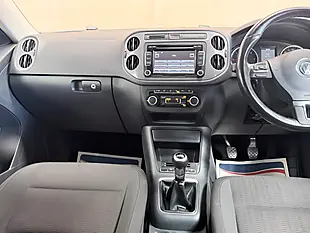 Used 2012 Volkswagen Tiguan Se White - Interior and Exterior details 14
