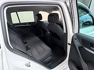 Used 2012 Volkswagen Tiguan Se White - Interior and Exterior details 15